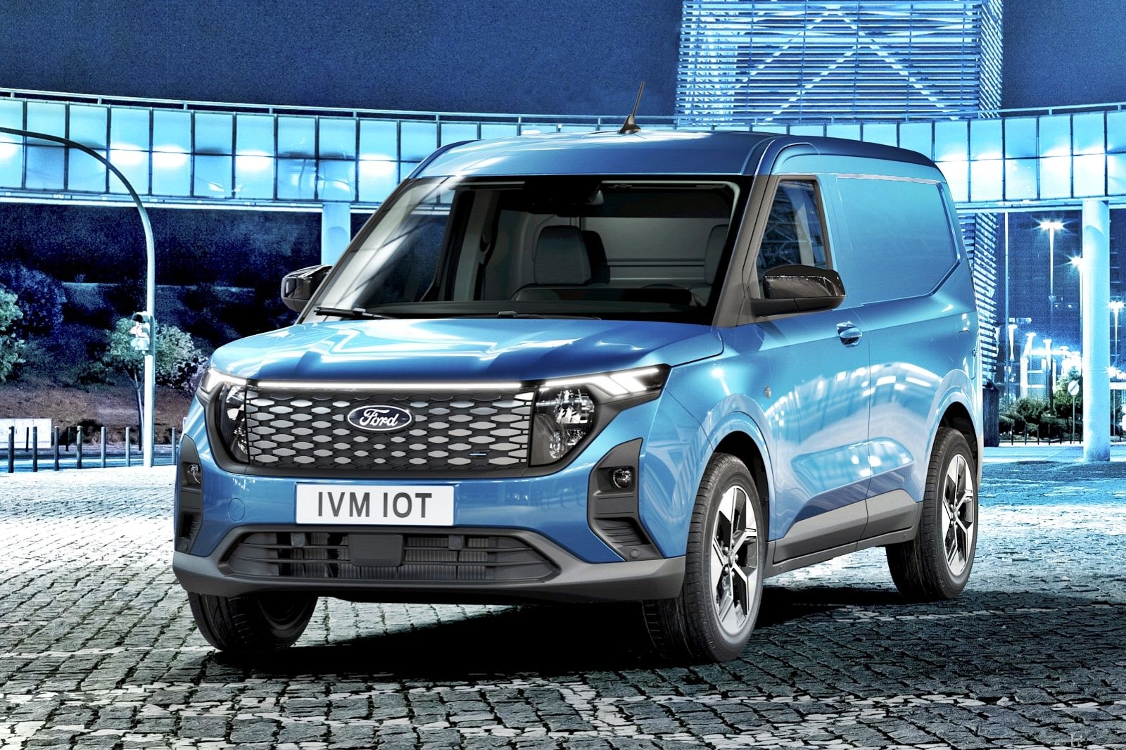 Ford E Transit Courier Oficjalne Zdj cia I Informacje